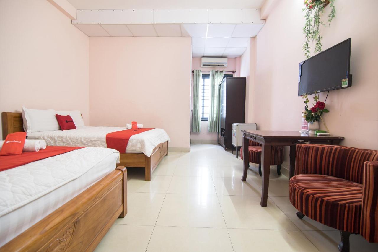 Reddoorz Plus Near Aeon Mall Tan Phu 2 Ho Chi Minh Zewnętrze zdjęcie