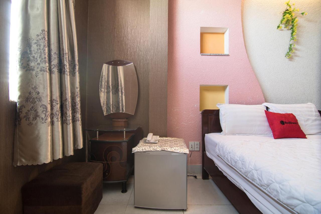 Reddoorz Plus Near Aeon Mall Tan Phu 2 Ho Chi Minh Zewnętrze zdjęcie