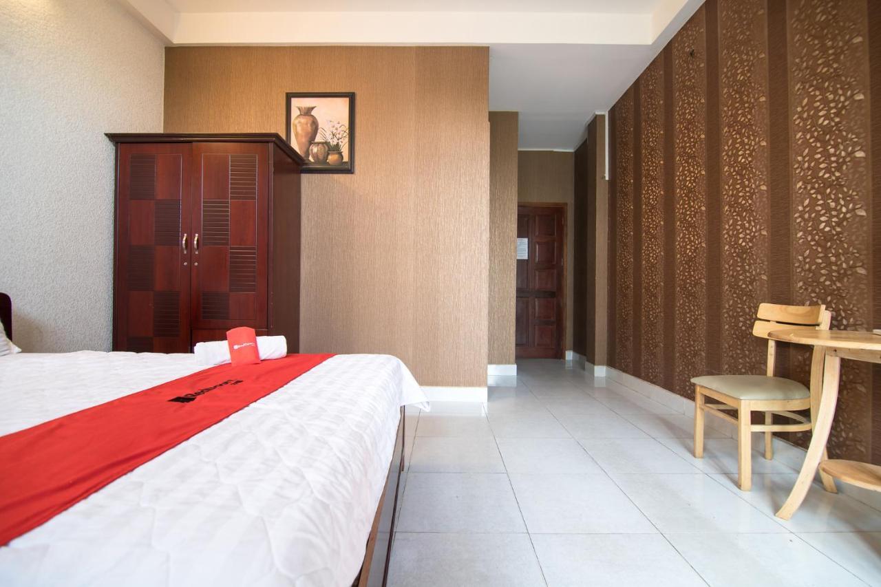 Reddoorz Plus Near Aeon Mall Tan Phu 2 Ho Chi Minh Zewnętrze zdjęcie